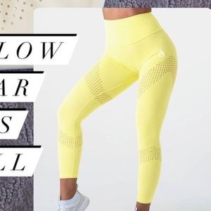 Ryderwear pastel yellow leggings